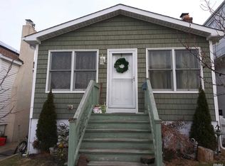 49 Ostend Rd, Island Park, NY 11558