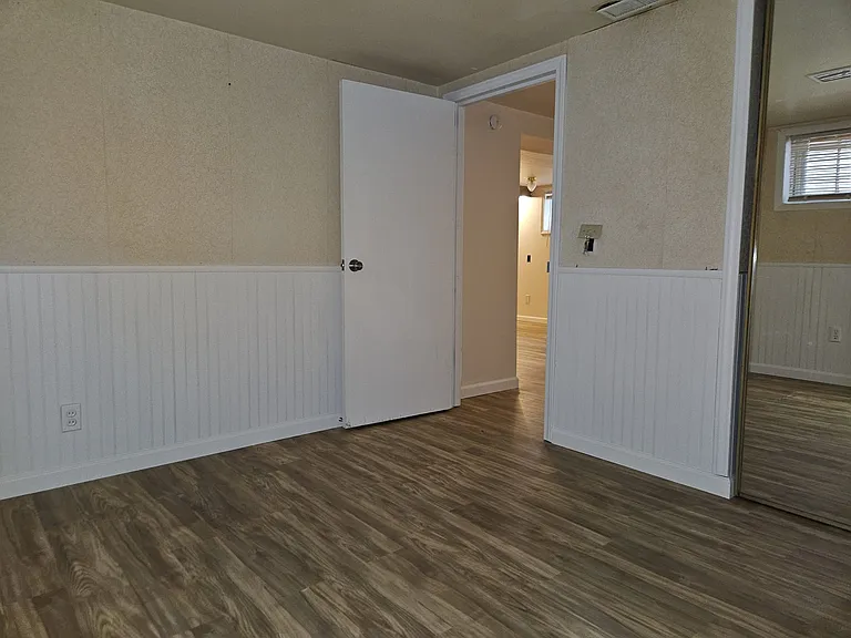 2125 Cass St — Photo 6