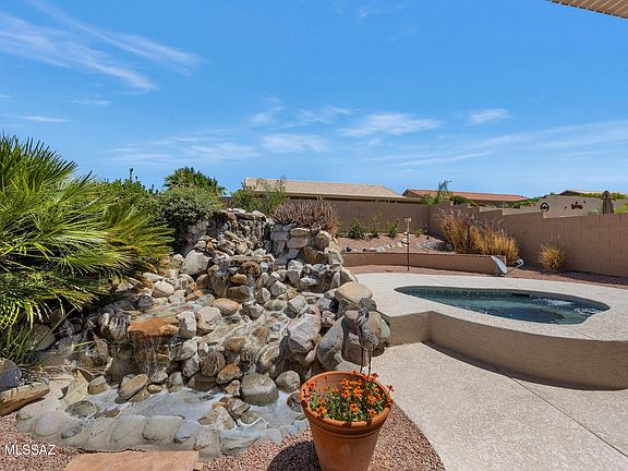 2nd image of 65658 E Rocky Trail Dr