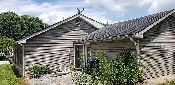 2nd image of 419 Noel Ave
