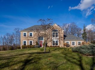 8350 Greenleaf Dr, Cincinnati, OH 45255