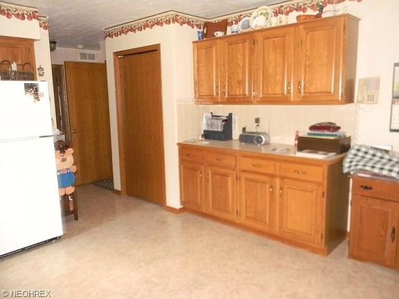 3rd image of 701 N Marion Ave