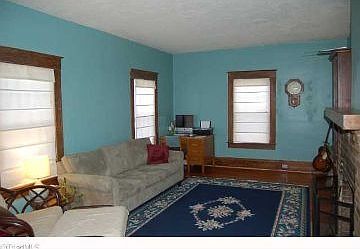3rd image of 910 Glenwood Ave