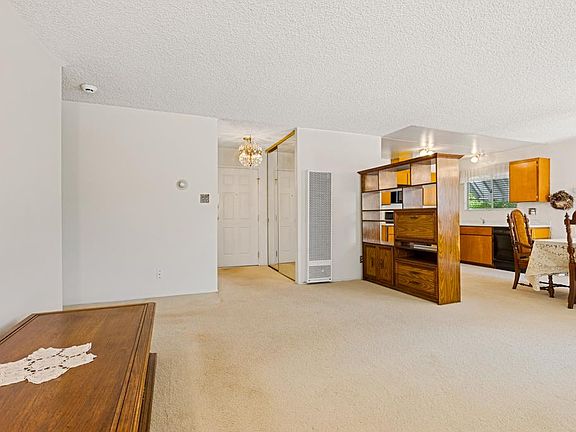 4th image of 3658 Fallis Cir