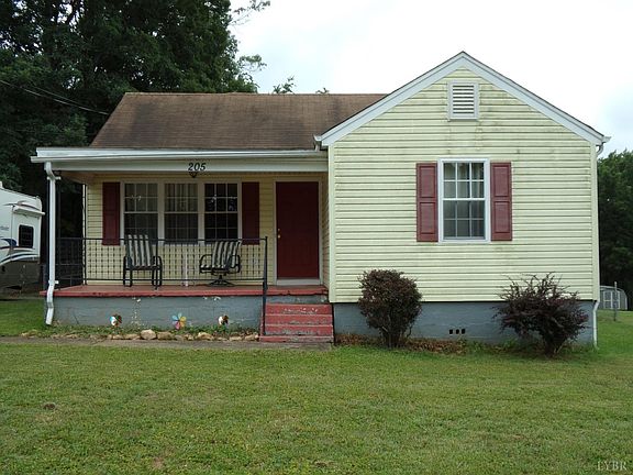 2nd image of 205 Tyree Cir