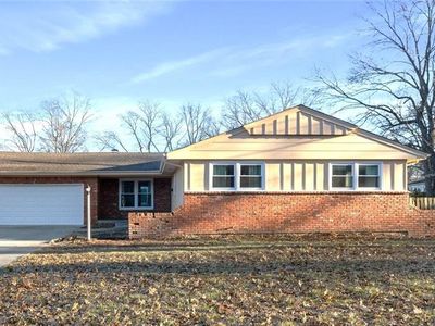 9505 W 92nd Ter, Overland Park, KS, 66212