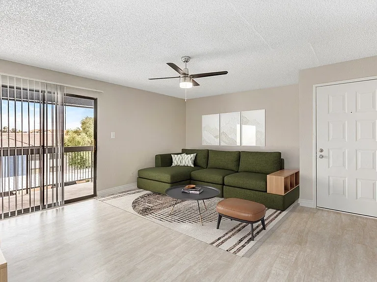 Rise Skyview — Photo 15