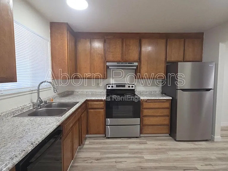 1140 Melton Dr #2 — Photo 12