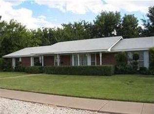 2804 Serenata Dr, Roswell, NM 88201