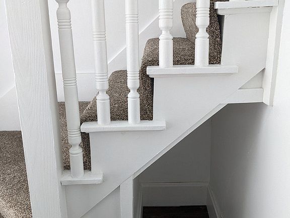 Entrance area where you can remove your shoes and maintain a clean atmosphere