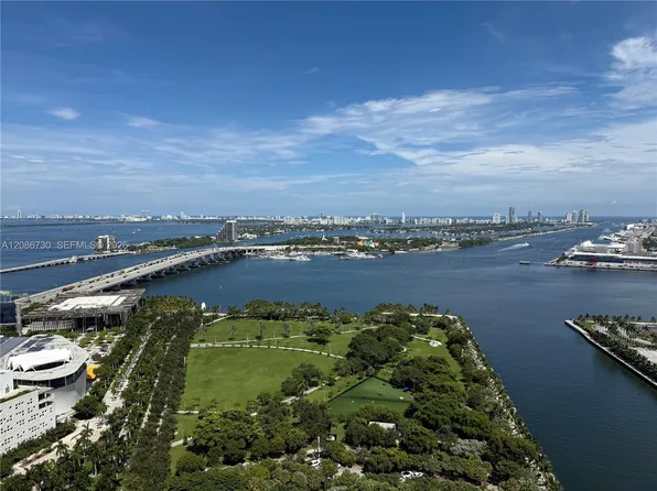 900 Biscayne Blvd, Miami, FL