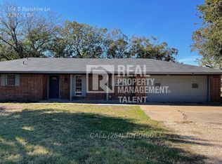 104 Sunshine Ln, Little River Academy, TX 76554
