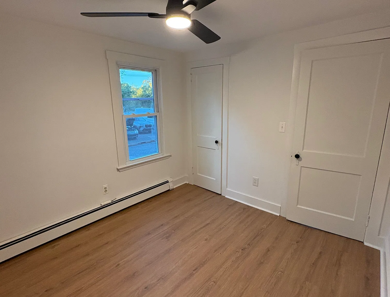 3 bed, 1300 sqft, $2,800 — Photo 2