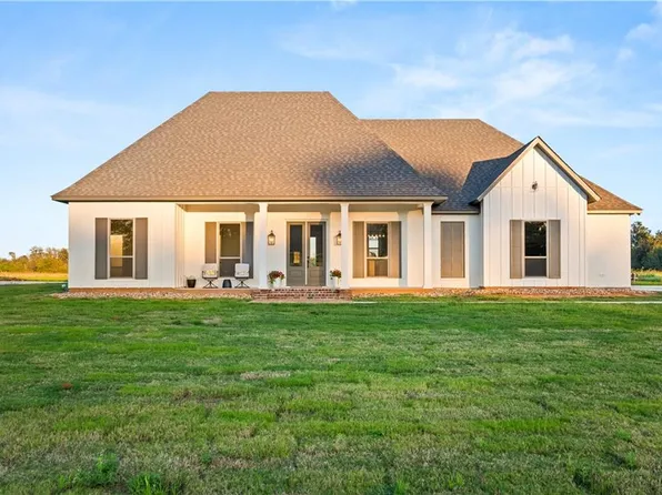 3042 Bayou Fields Dr, Alexandria, LA 71303