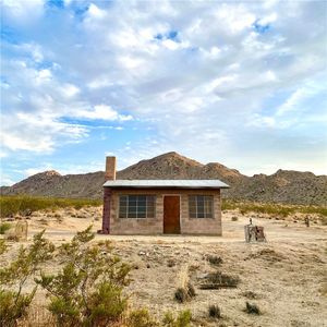 51050 Cholla Rd, Landers, CA, 92285