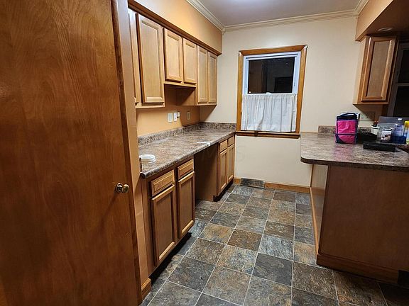 5th image of 315 Loganview Dr
