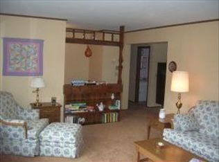 9 Oak Ln, Willow Street, PA 17584