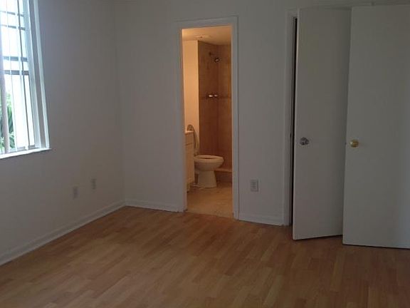 3rd image of 496 NW 165th St APT D416