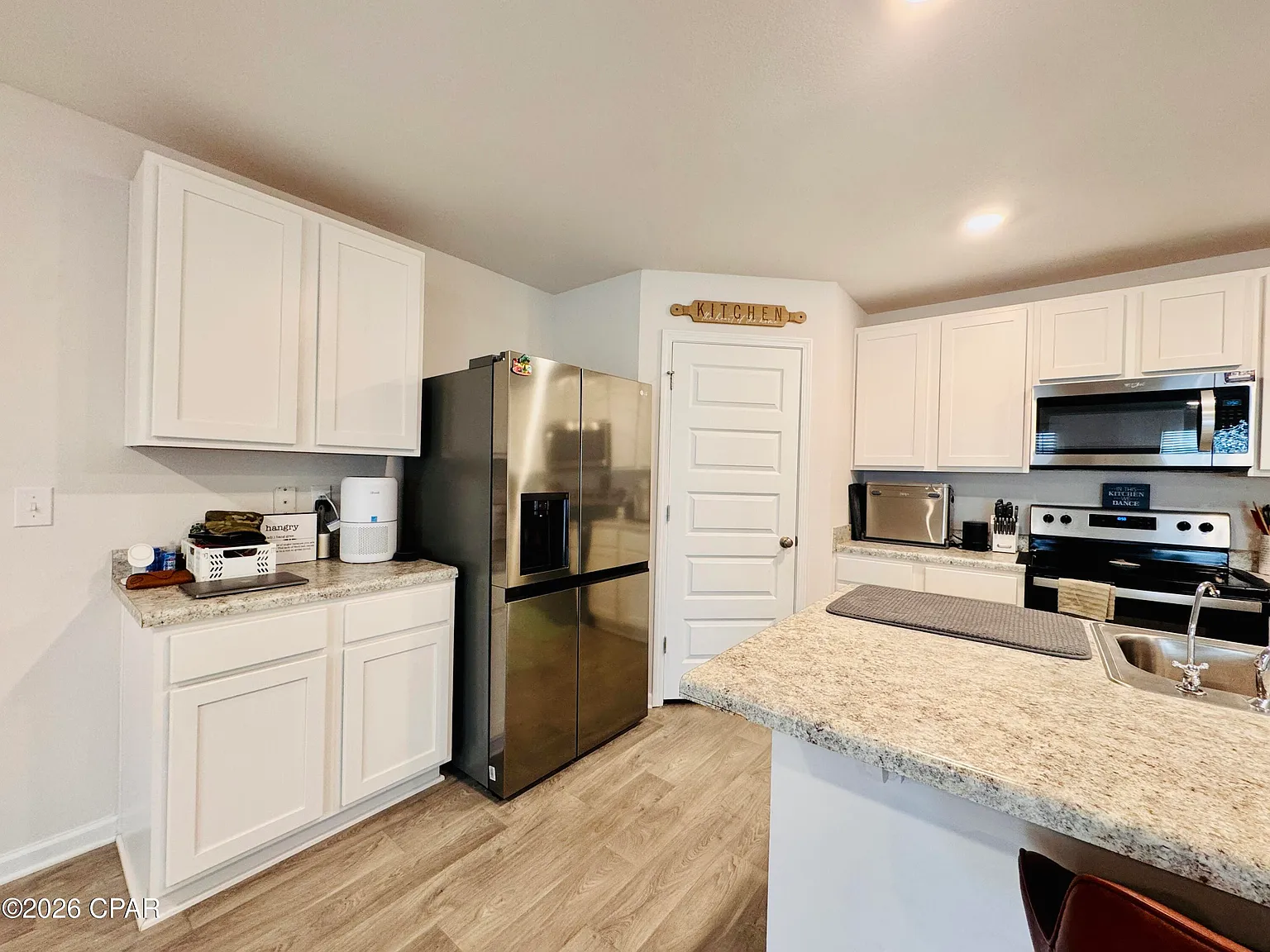 4 bed, 1788 sqft, $2,200 — Photo 2