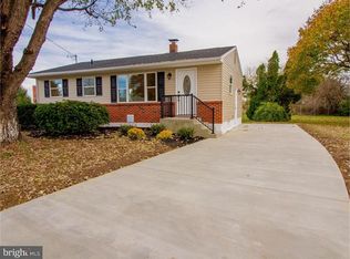 6 Redding Cir, Middletown, DE 19709