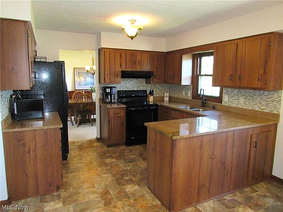 2nd image of 18465 W Bend Dr