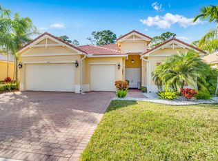 9473 Madewood Ct, West Palm Beach, FL 33411