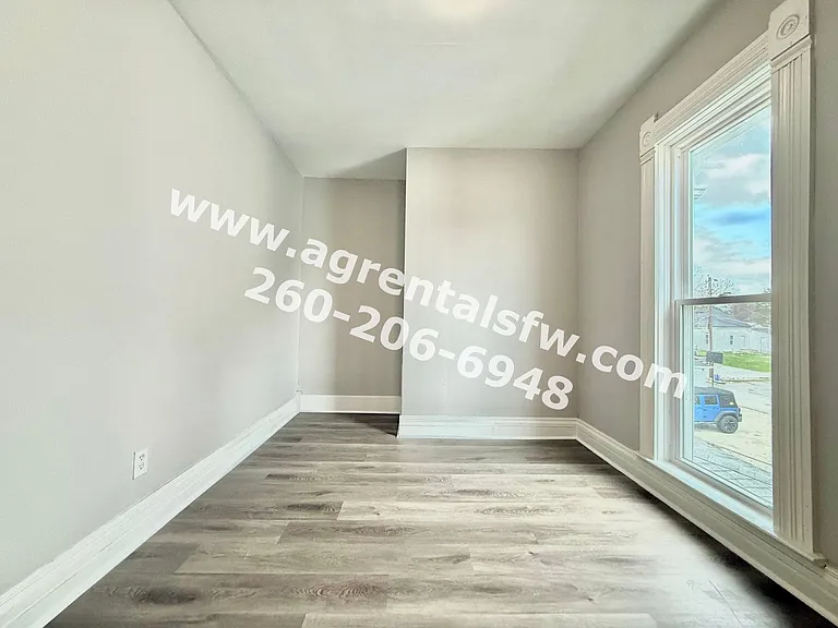 615 S Jefferson St — Photo 12