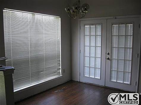 3rd image of 6603 Olivewood Dr