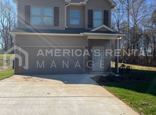 289 Buckhorn Cir, Weaver, AL 36277