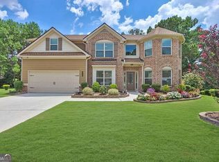 1315 Slate Bend Dr, Dacula, GA 30019