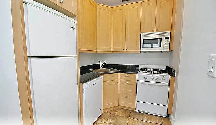 1st image of 2734 21st St #7B