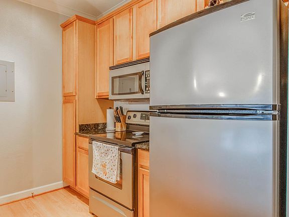 2nd image of 2702 McKnight Crossing Ct #2702