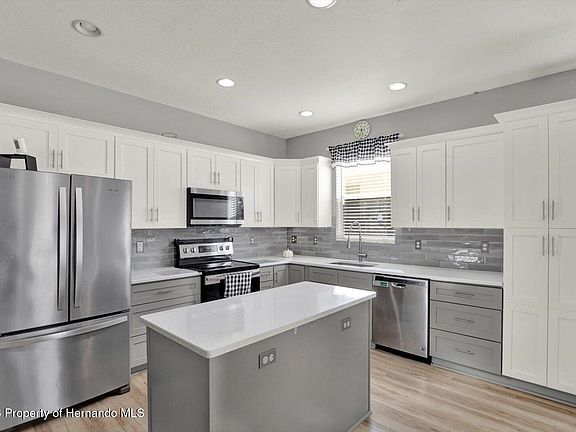 2nd image of 8483 Pinetop Ridge Ln