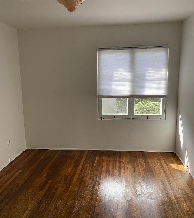 1st image of 4857 W Point Loma Blvd #4875