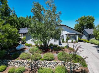 18220 Lake Forest Dr, Penn Valley, CA