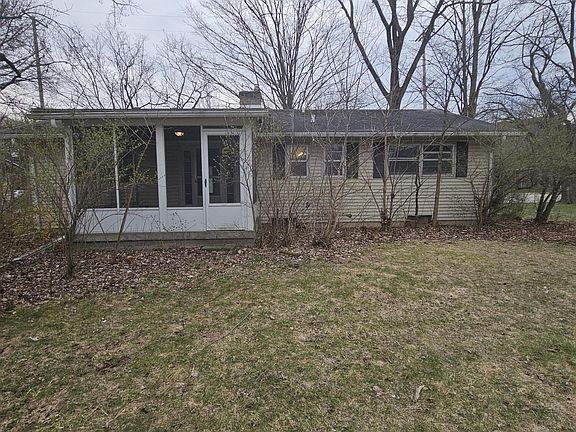 2nd image of 415 Mulford Dr SE