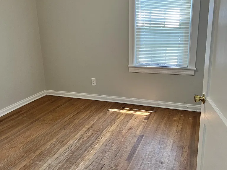 401 Highland St — Photo 18