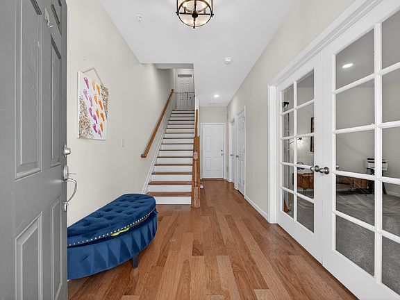 4th image of 81 Landmark Ln