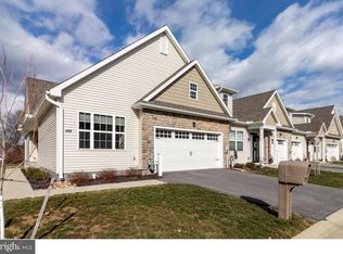 209 Rose View Dr, West Grove, PA 19390