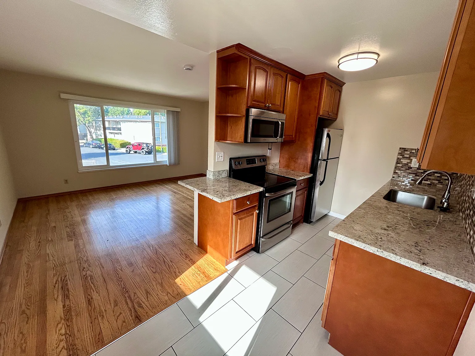 1 bed, 675 sqft, $2,895 — Photo 4
