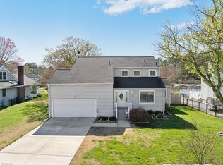 215 Skipper Ct, Hampton, VA 23669
