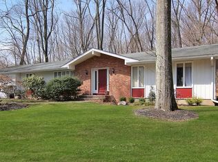 7 W Lake Dr, Montville, NJ 07045