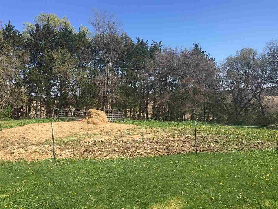 2nd image of 1648 Road Q
