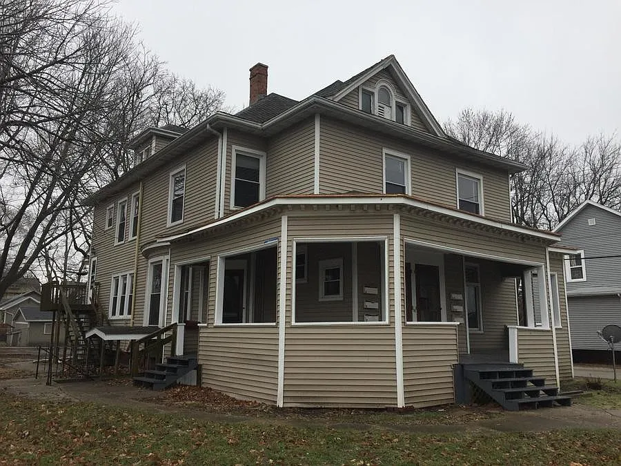 505 E Locust St #B