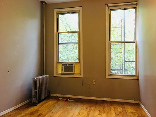 Rented by Nooklyn NYC LLC | media 18