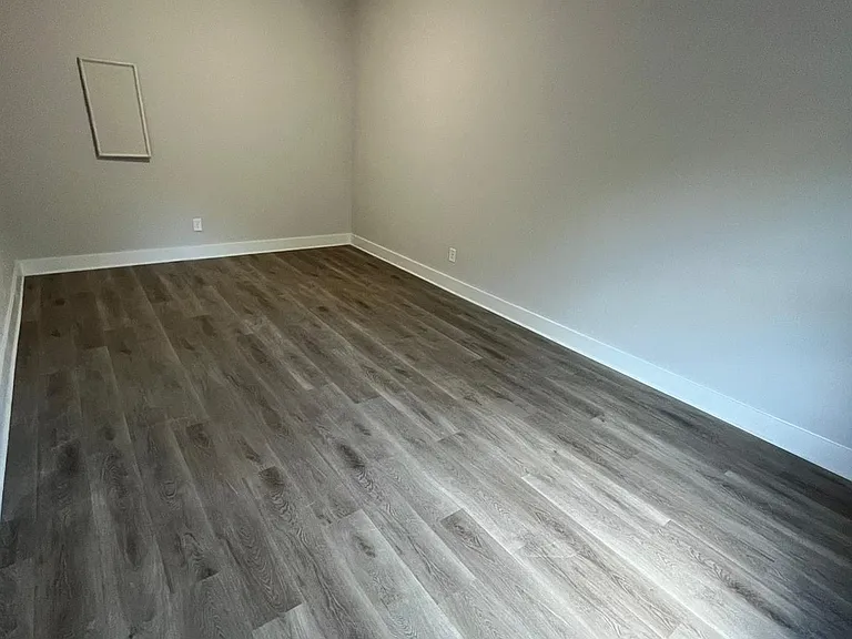 1042 McLain Rd — Photo 15