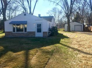 1821 E McKinley Ave, Mishawaka, IN 46545