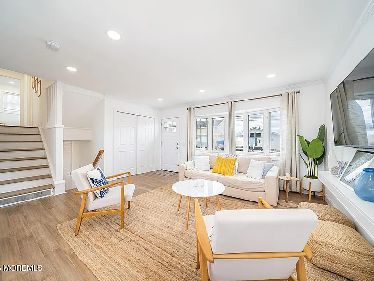 58 E Lagoona Dr — Photo 11