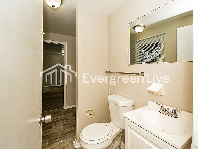10415 Chris Dr — Photo 14