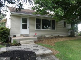 540 W Bristol Rd, Warminster, PA 18974